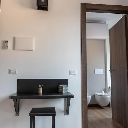 Officina Guest house Como
