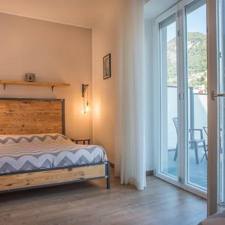 Officina 4* קומו