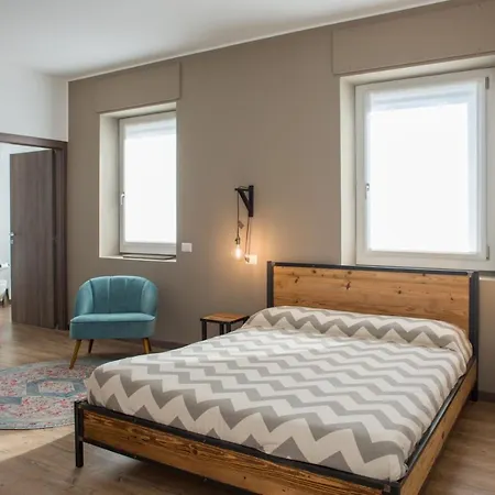 Officina Guest house *