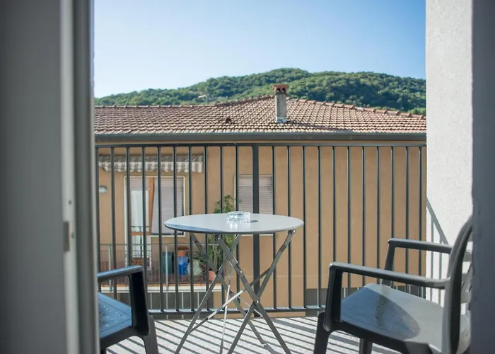 Πανσιόν Officina 4*