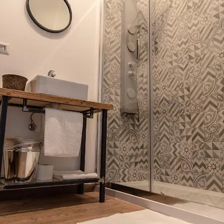 Officina بيت ضيافة