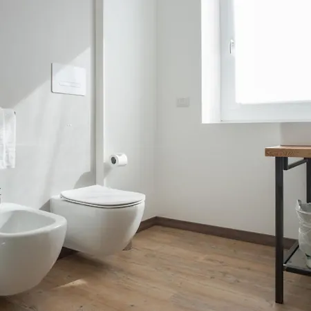 بيت ضيافة Officina كومو