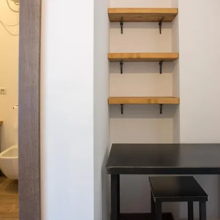 Officina بيت ضيافة 4*