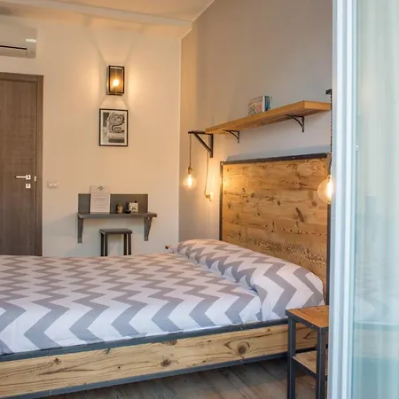 Officina بيت ضيافة كومو